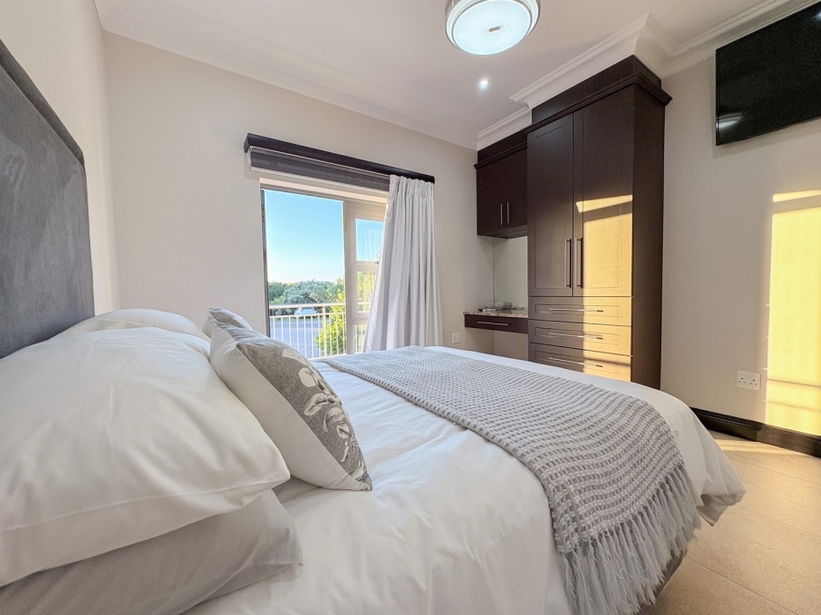 5 Bedroom Property for Sale in Marina Martinique Eastern Cape